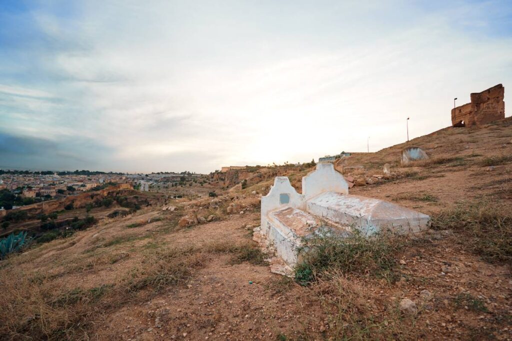 Procédures à suivre après un décès au Maroc.