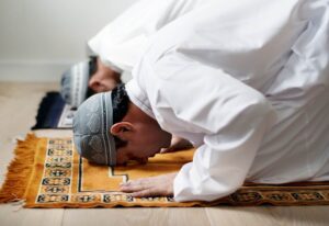 L’attestation de conversion à l’islam au Maroc confirme officiellement la foi et reste valable à vie.