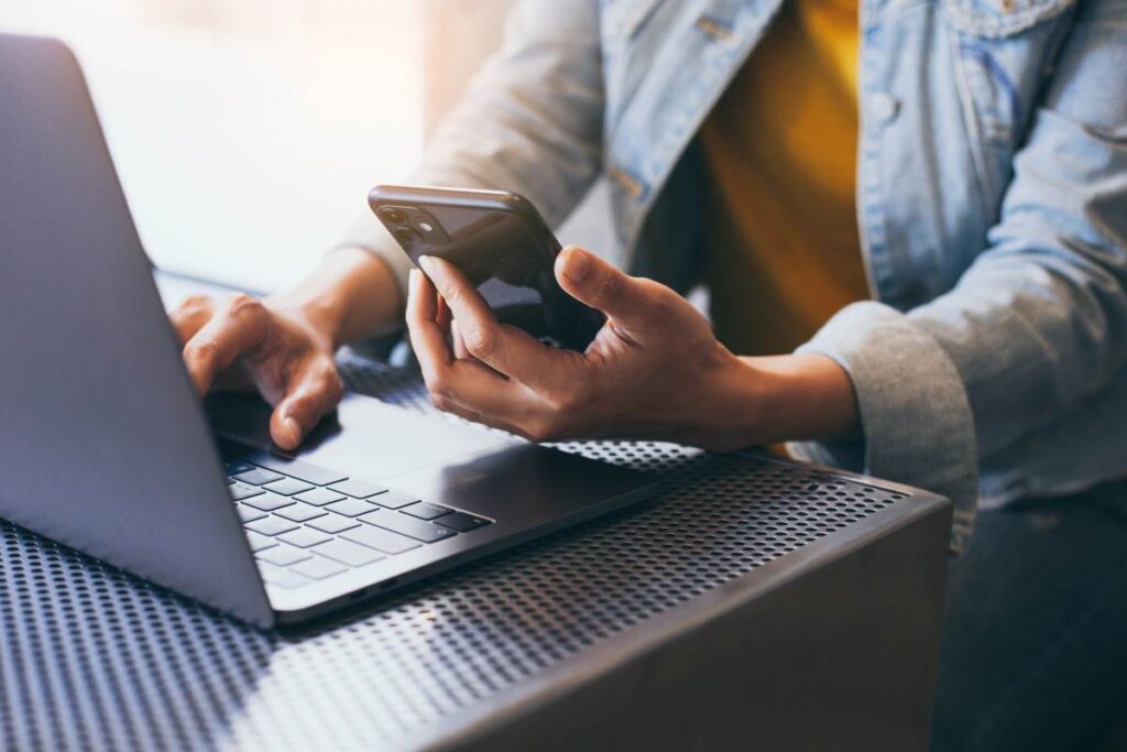 Contacter l’ANAPEC au Maroc permet d’obtenir un accompagnement emploi via agences ou services en ligne