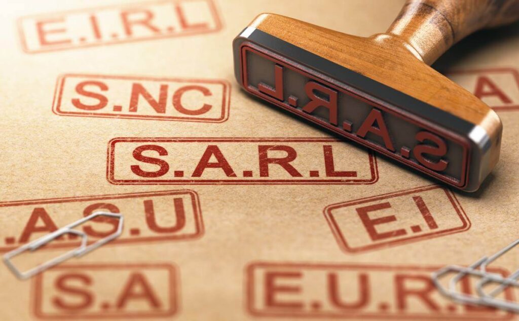 Immatriculer une société est crucial pour officialiser son activité, selon la législation marocaine.